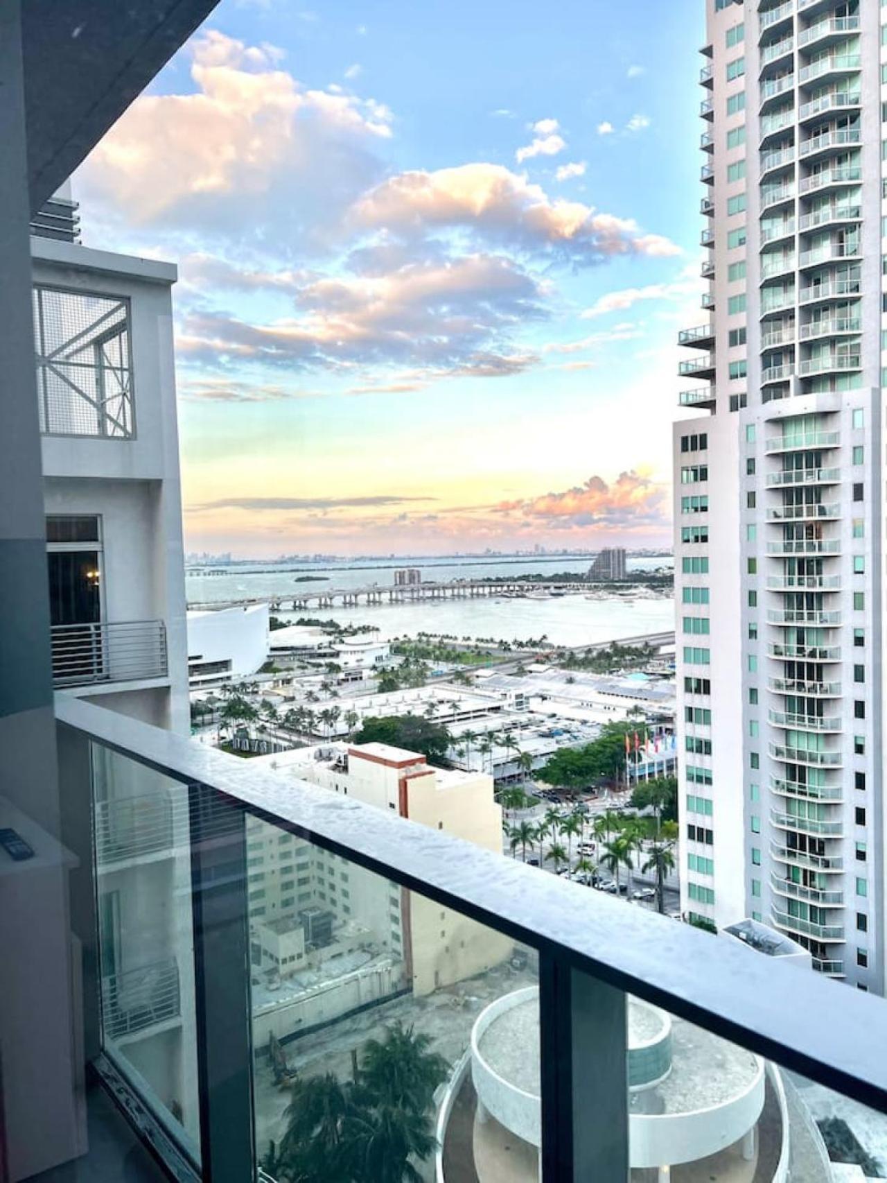 Ocean View Downtown 1 Bedroom Pool And Fitness Сasa de vacaciones